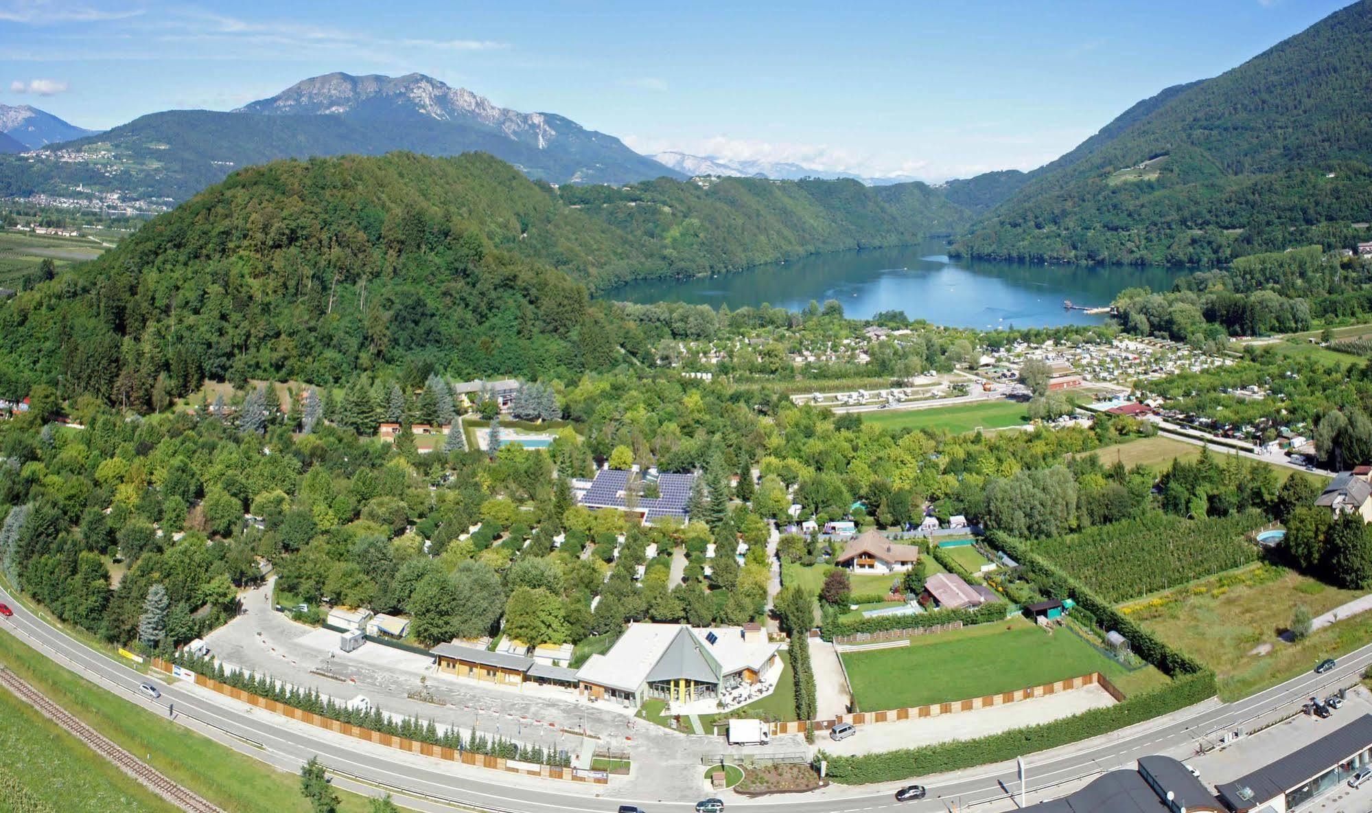 Отель Club Del Sole Due Laghi Levico Family Collection Левико-Терме Экстерьер фото